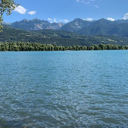 Appartement agréable à deux pas du plan d'eau Embrun Esterno foto