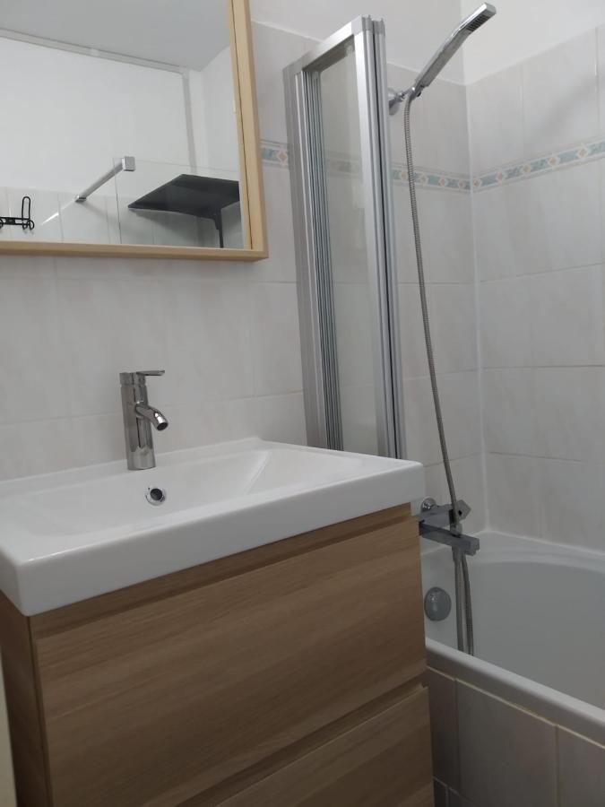 Appartement agréable à deux pas du plan d'eau Embrun Esterno foto