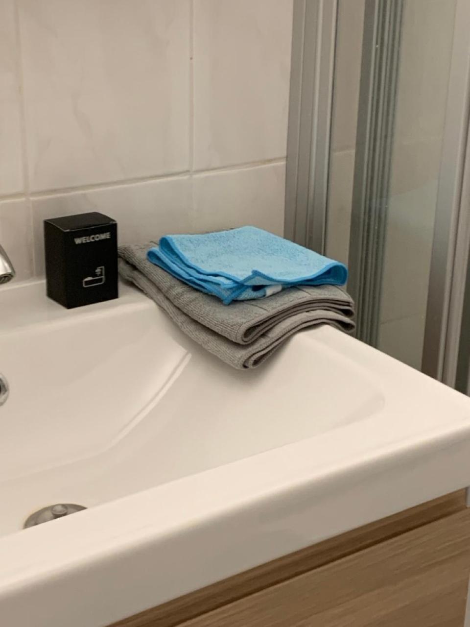 Appartement agréable à deux pas du plan d'eau Embrun Esterno foto